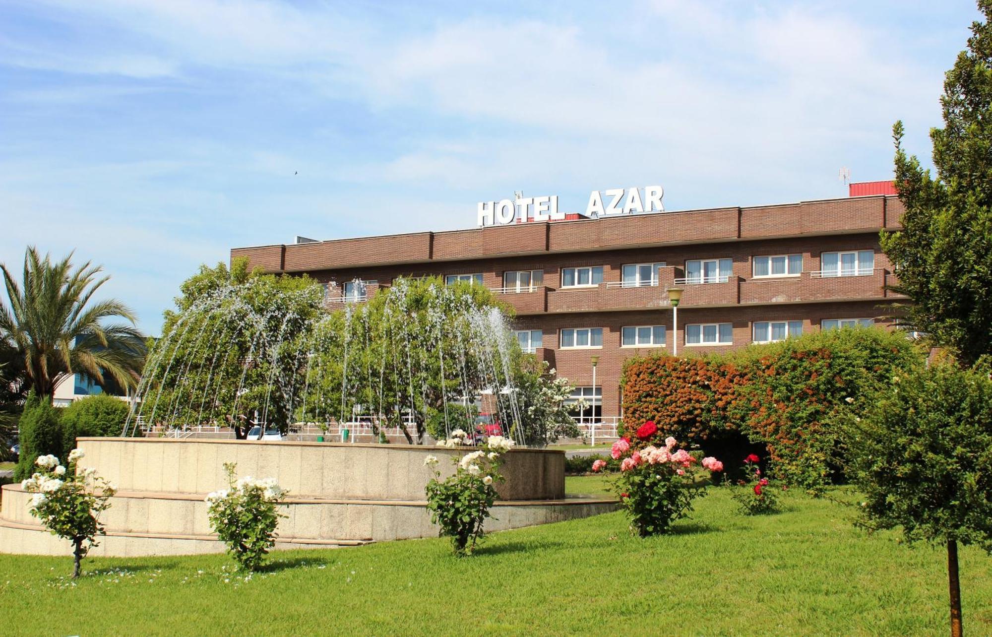 Hotel Azar Plasencia Bagian luar foto